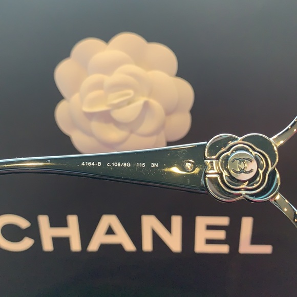 Chanel black wrap rimless sunglasses - Picture 5 of 10